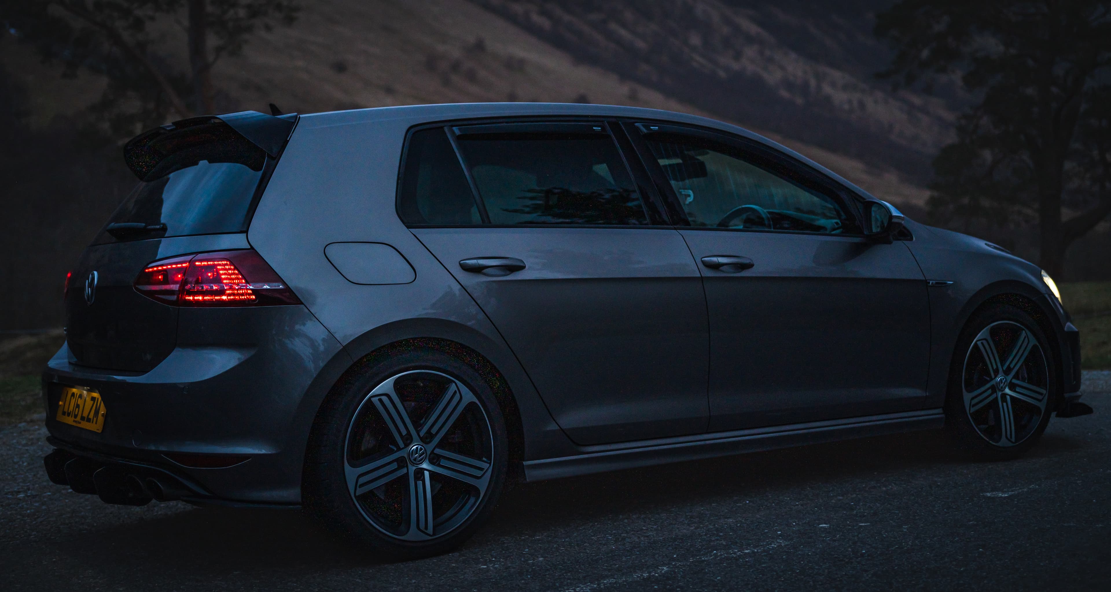 Night Circuit — frame 2